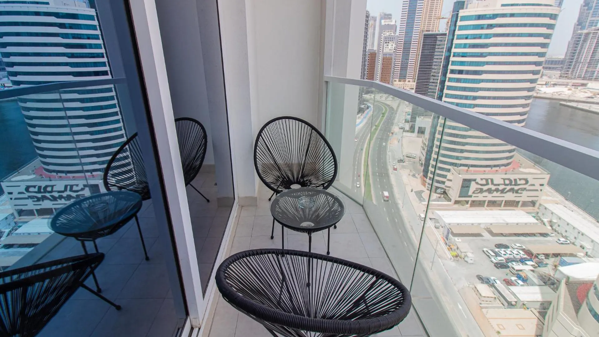 Chic Studio Getaway In Ag Tower- Business Bay Daire Dubai